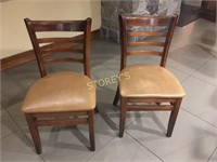 Light Natural Wood Padded Chair