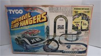 Tyco Dare Devil Cliff Hanger Cars & Track w/Box