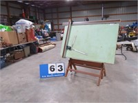 HAMILITON INDUSTRIES DRAFTING TABLE WITH