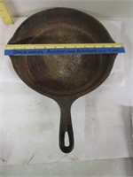 Cast Iron Frying Pan with heat ring