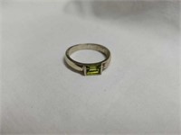Beautiful Sterling Silver Peridot Ring