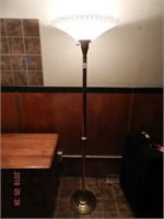 FLOOR LAMP - BRASS FINISH