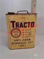 Tracto vintage oil can