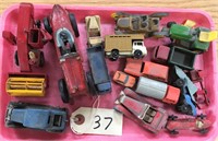 Tray lot of metal toys