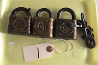 3 Yale locks, (no keys)