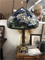 Stunning stained glass table lamp