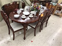 Cherry Dining room table & 6 Chairs