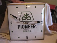 1950's Pioneer Seeds Clock 15&1/4"x15&1/4" RUNS