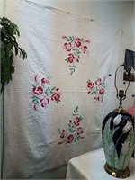 Quilt With Roses As Shown
