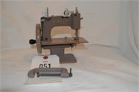 Toy Singer Sewing Machine