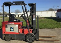 4,450 lb Raymond Electric Truck Forklift-