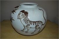 Chinese Dragon Pottery Jar