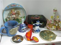 MIX OF COLLECTIBLES