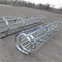 3 sections of bin ladder caging