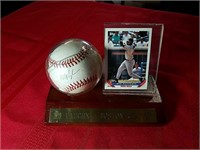 Mo Vaughn autographed baseball with card