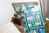 GROUPING  OF PICTURE FRAMES FRAMED PUZZLES ETC