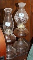 TWO VINTAGE OIL LAMPS
