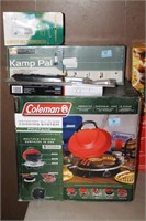 GROUPING OF CAMPING ESSENTIALS COLEMAN STOVE