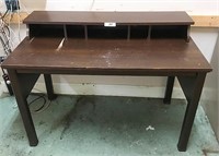Desk - Pressed Wood - 34 1/2" T X 47" L X 23"