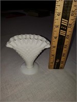 Fenton White Milkglass Small Fan Vase