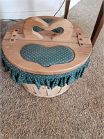 Wood Apple Craft Basket, Empty