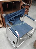 FOLDING CAMPING CHAIR W/ SIDE TABLE