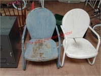 > 2 Vintage metal patio chairs