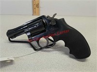 Smith & Wesson model 13 - 3 357 Magnum revolver /