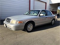 2001 Ford Crown Victoria 111,493 Miles