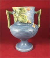 Roseville Bushberry Vase
