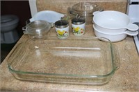 Lot including Corning Ware baking dishes, small
