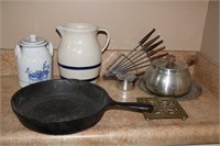 Lot including 10 1/2" cast iron fry pan,