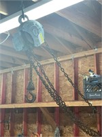 Coffing Hoist 1 ton with chains