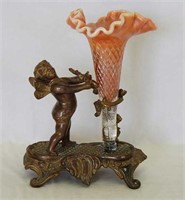 Fishnet Epergne lily in metal holder - peach opal
