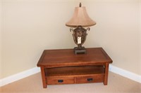 Coffee Table and Art Deco lamp