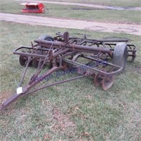 John Deere 8ft disk