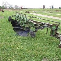 John Deere A2500 5-18 plow