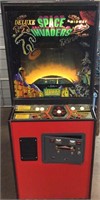 Coin Op. Arcade ‘’deluxe Space Invaders’’ Game