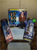 DOCTOR WHO SONIC SCREWDRIVERS AND FIGURINE