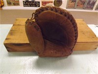 Vintage US Navy 1st Baseman Mitt Glove