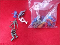 Vintage LOT of Old Army Space Men & More