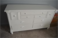 Stanley vintage style dresser w/ 9 drawers