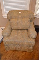 Large multi-pattern comfortable chair (b)