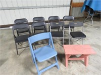 ASSORTMENT OF FOLDING CHAIRS AND BENCH