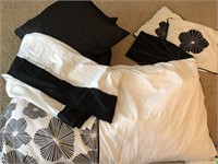Black & white Bed setting(r2)