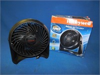 Honeywell Power air circulator fan