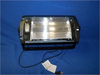 Quartz heater with light HQ1500 120v