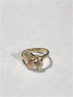 Size 4 10k TRI Gold Ring