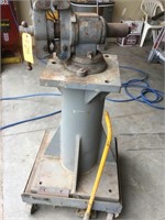 Large Vise with Rolling stand