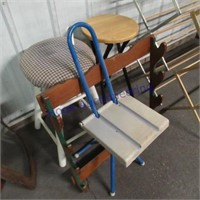 2 stools, gun rack, fold up chair